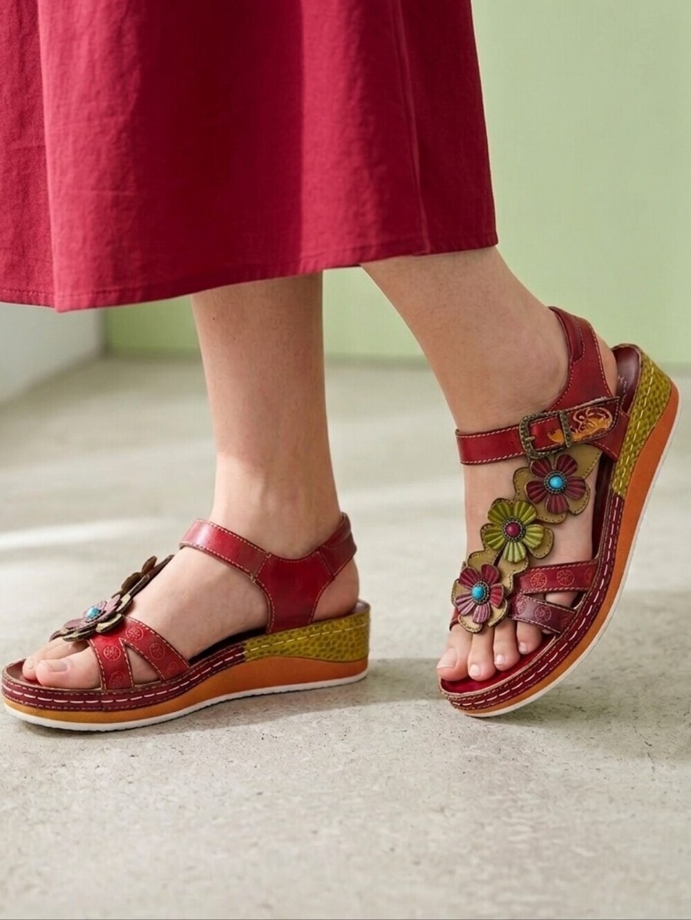 SOCOFY Boho Handcrafted Red Leather Floral Platform Sandals Art Deco - EU 39 EUC